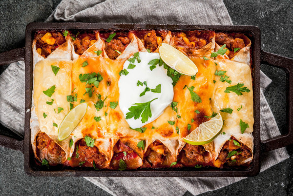 Troostrijke enchiladas van kip: een warme ovenschaal vol heerlijke Mexicaanse comfortfood