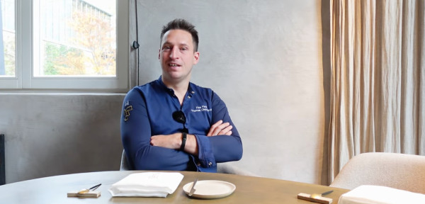 VIDEO: Sterrenchef Thomas Diepersloot (Fine Fleur) over wereldse smaken, teamcultuur en feestgerechten