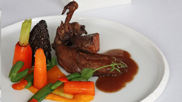 VIDEO: Anjou duif met winterpeen & morilles