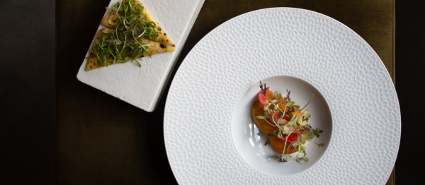 VIDEO: hummus met naanbrood & abrikoos