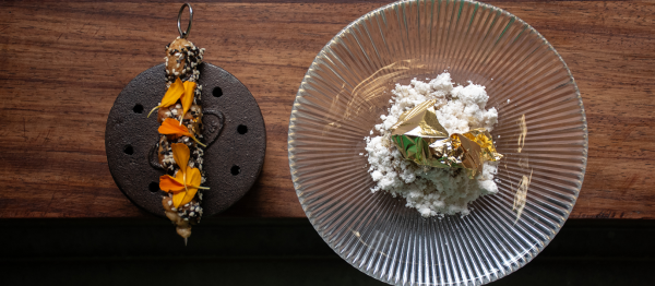 VIDEO: luxe aardappelsalade met kipsaté