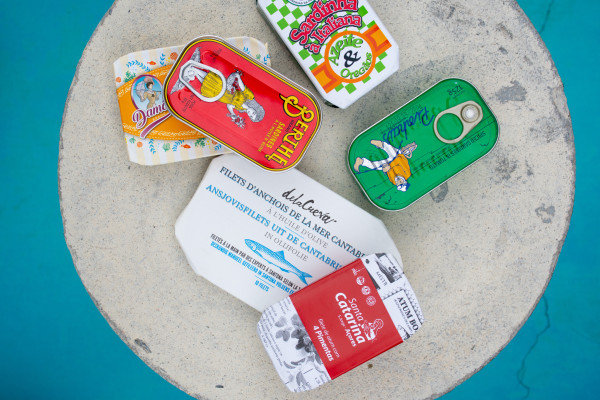 Blikken om bij te blozen: Casa Conservas vertelt ons waarom conserven een plaats aan tafel verdienen